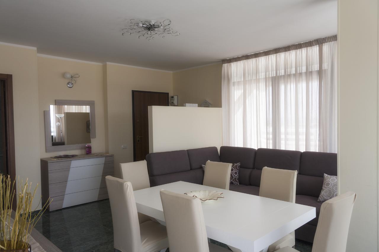 Attico Saker Apartment รากาเล ภายนอก รูปภาพ